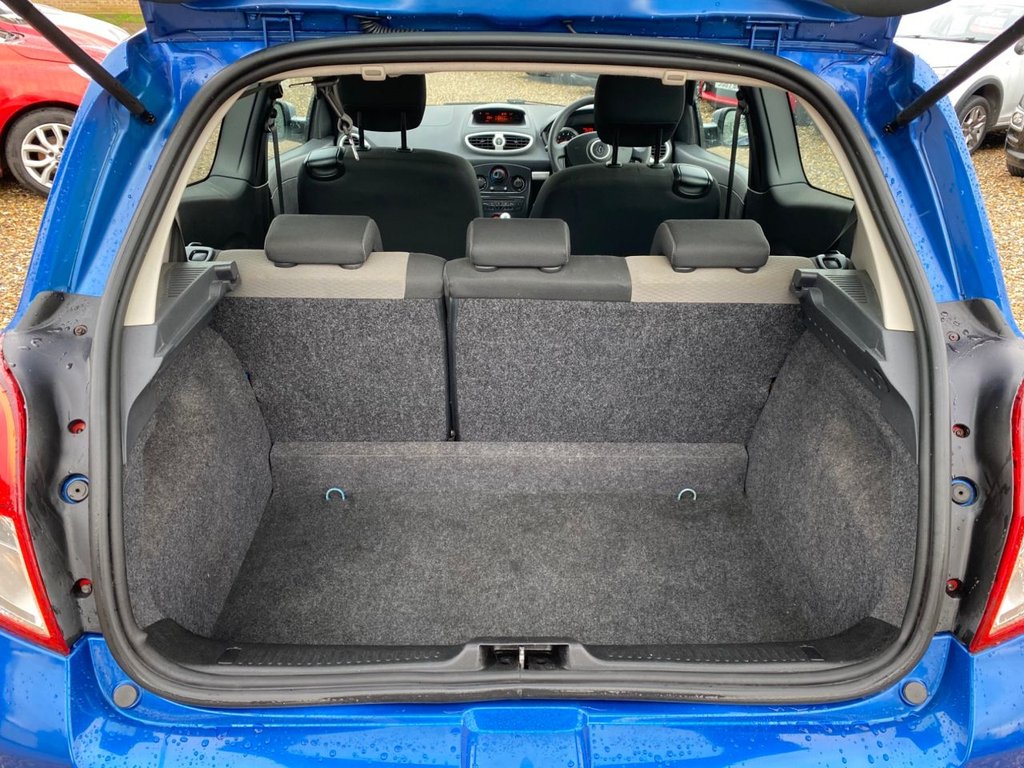 Used Renault Clio 2011 for sale - 77551508: Photo 6