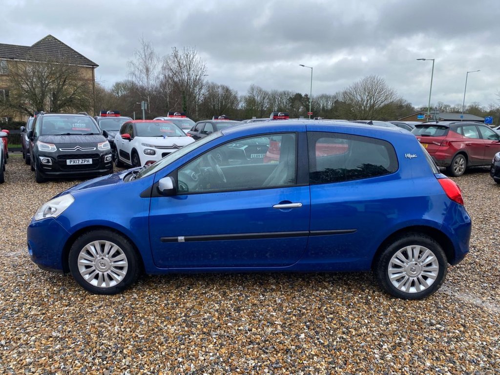 Used Renault Clio 2011 for sale - 77551508: Photo 8