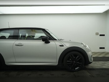 Used MINI Hatch 2019 for sale - 78349662: Photo