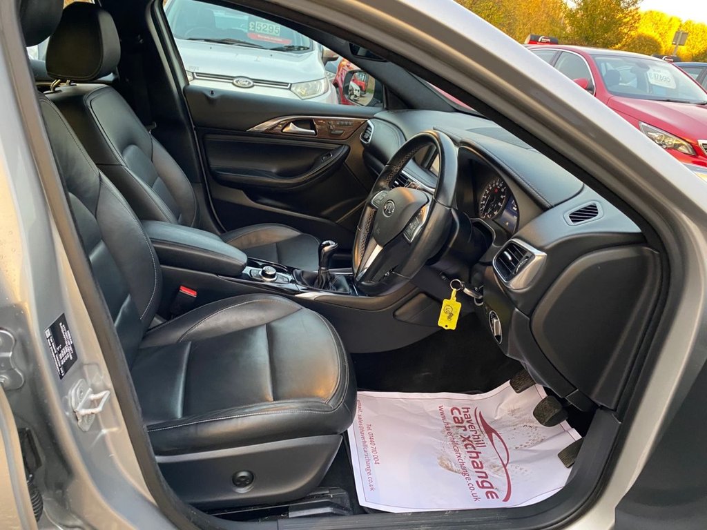 Used Infiniti Q30 2017 for sale - 76609044: Photo 12