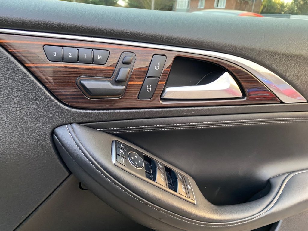 Used Infiniti Q30 2017 for sale - 76609044: Photo 32