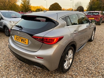 Used Infiniti Q30 2017 for sale - 76609044: Photo