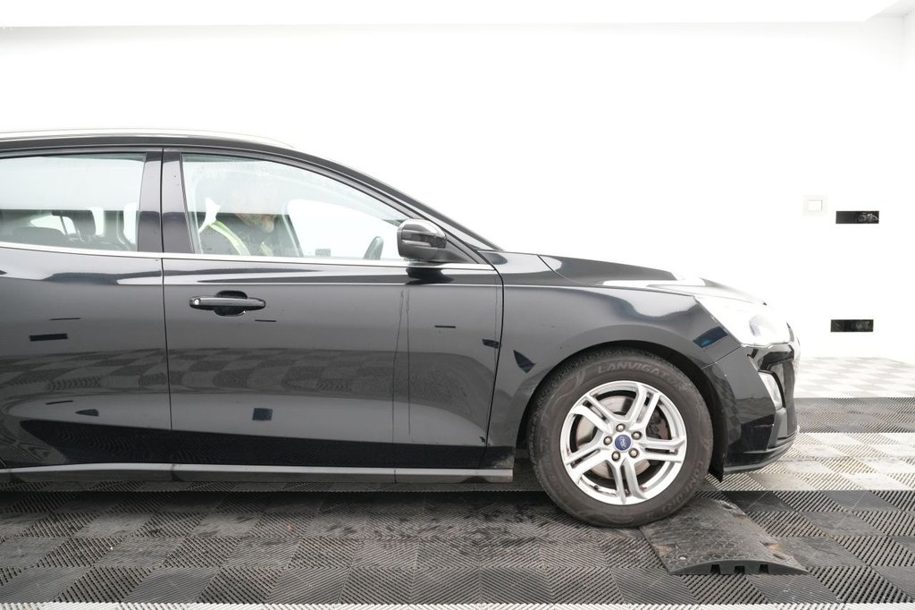 Used Ford Focus 2019 for sale - 76760694: Photo 3