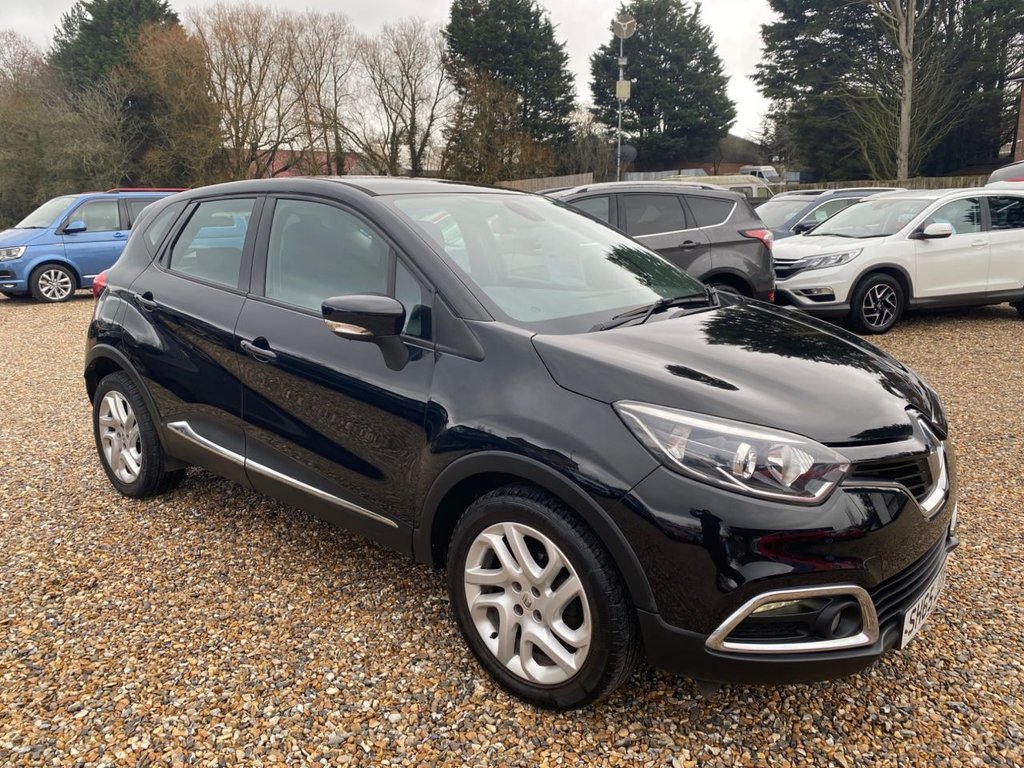 Used Renault Captur 2015 for sale - 77551505: Photo 2
