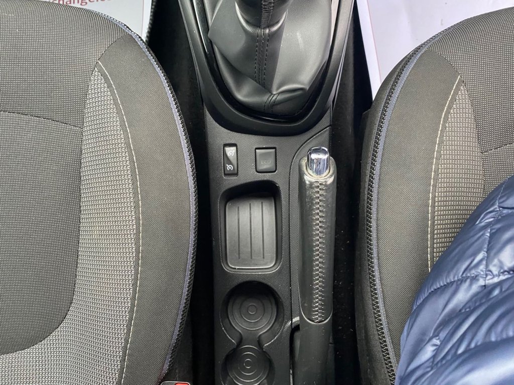 Used Renault Captur 2015 for sale - 77551505: Photo 29