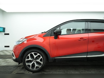 Used Renault Captur 2019 for sale - 79422554: Photo
