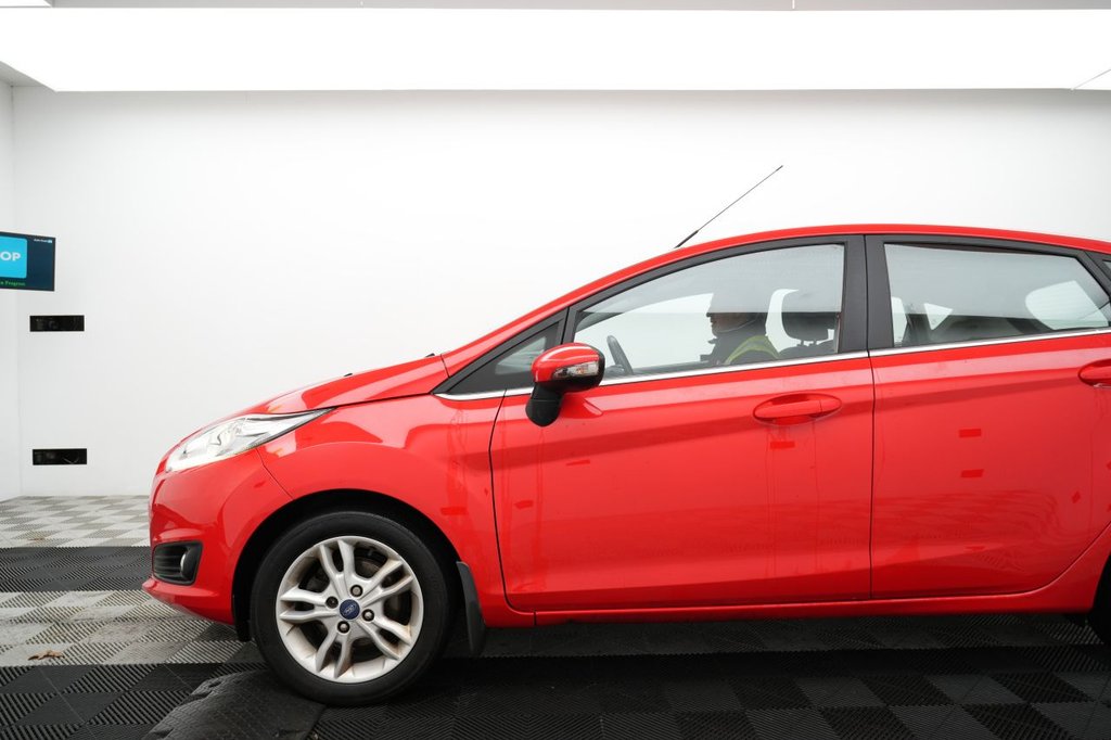 Used Ford Fiesta 2016 for sale - 77241622: Photo 4