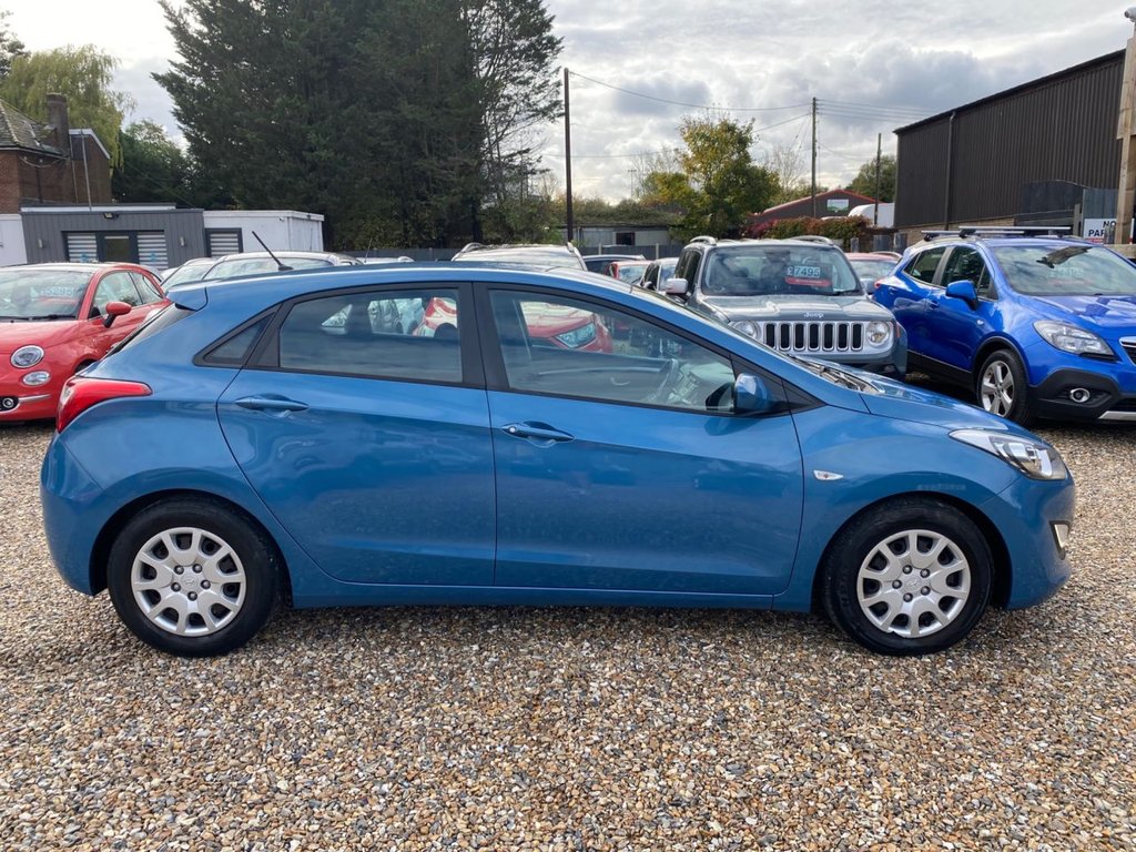 Used Hyundai i30 2013 for sale - 76609053: Photo 3