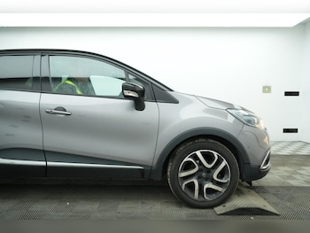 Used Renault Captur 2015 for sale - 79027049: Photo