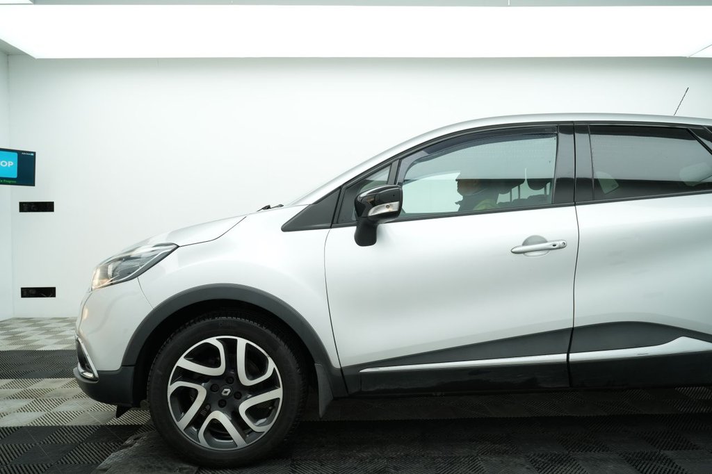 Used Renault Captur 2015 for sale - 78128856: Photo 4