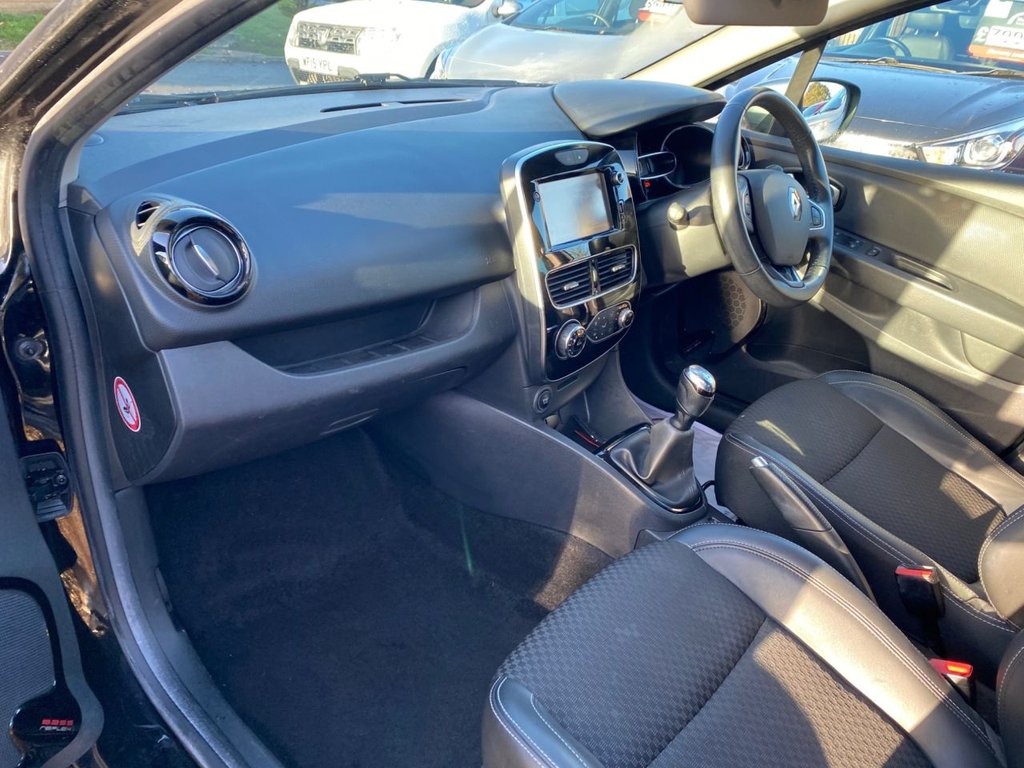 Used Renault Clio 2018 for sale - 76604528: Photo 16