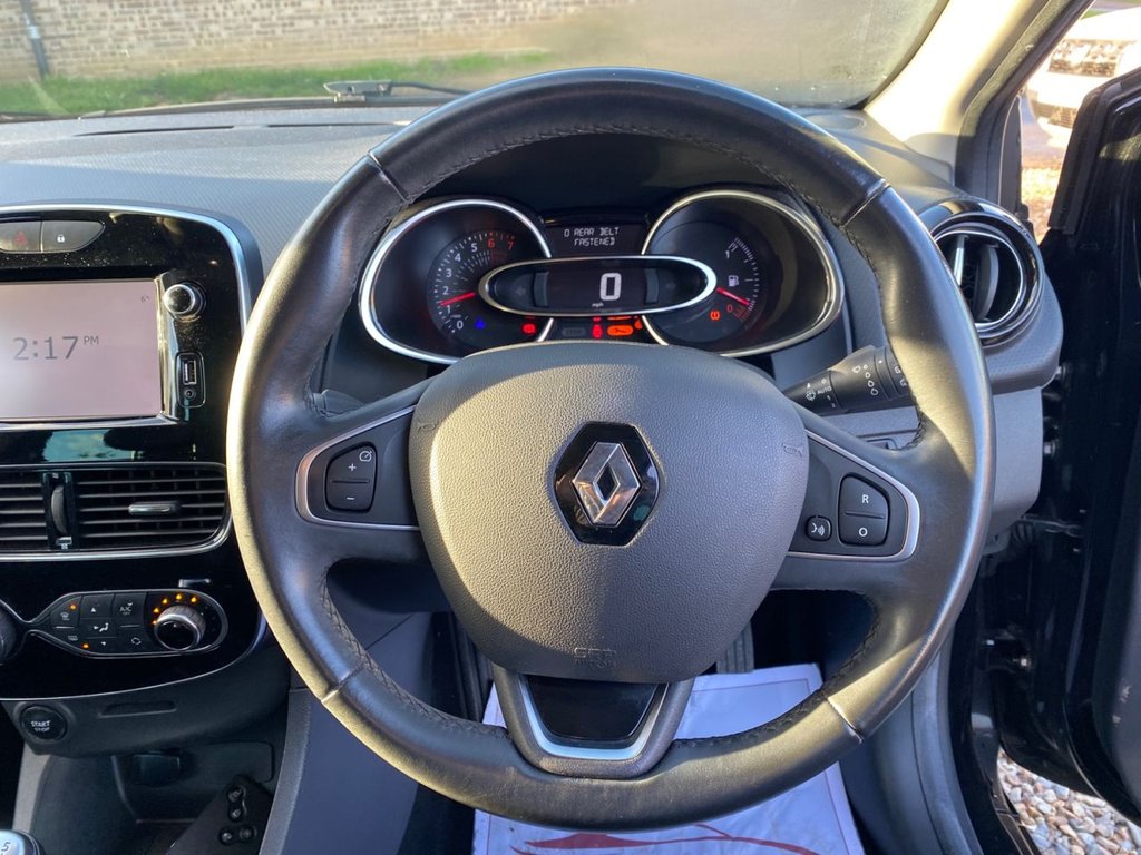 Used Renault Clio 2018 for sale - 76604528: Photo 18