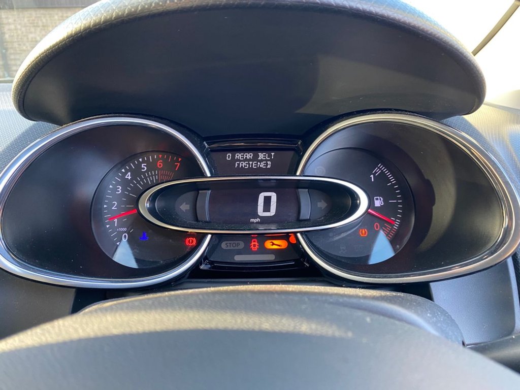Used Renault Clio 2018 for sale - 76604528: Photo 19