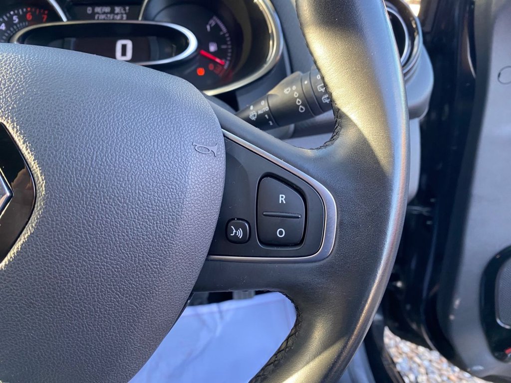 Used Renault Clio 2018 for sale - 76604528: Photo 21