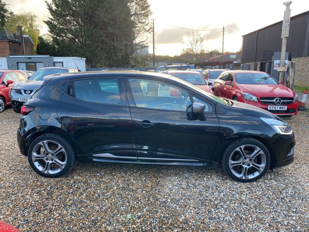 Used Renault Clio 2018 for sale - 76604528: Photo 3