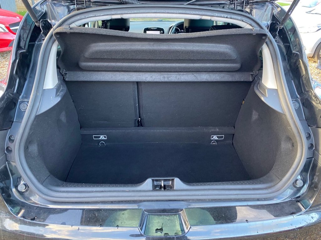 Used Renault Clio 2018 for sale - 76604528: Photo 6