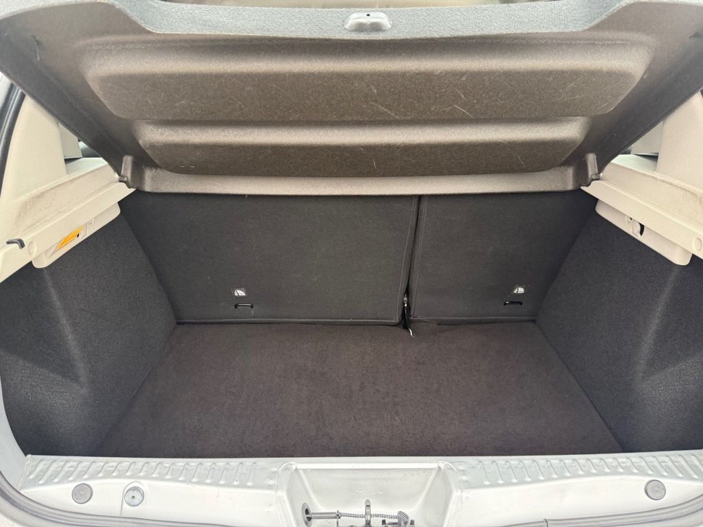 Used Dacia Sandero Stepway 2015 for sale - 76758635: Photo 21