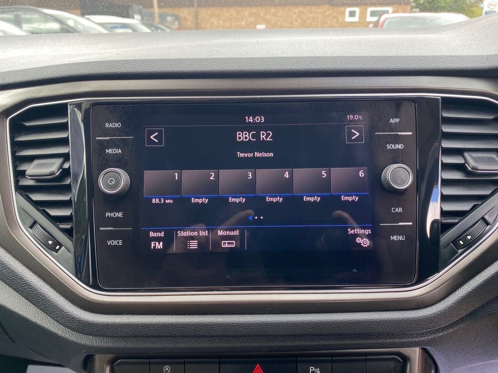 Used Volkswagen T-Roc 2018 for sale - 76609028: Photo 26