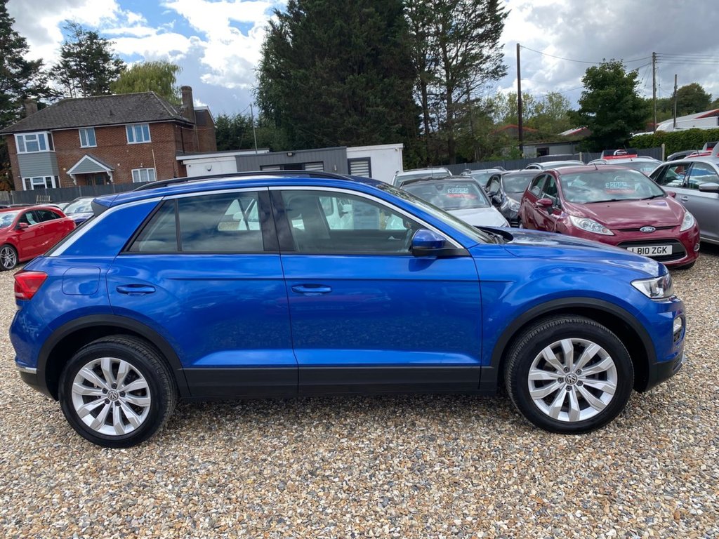 Used Volkswagen T-Roc 2018 for sale - 76609028: Photo 3