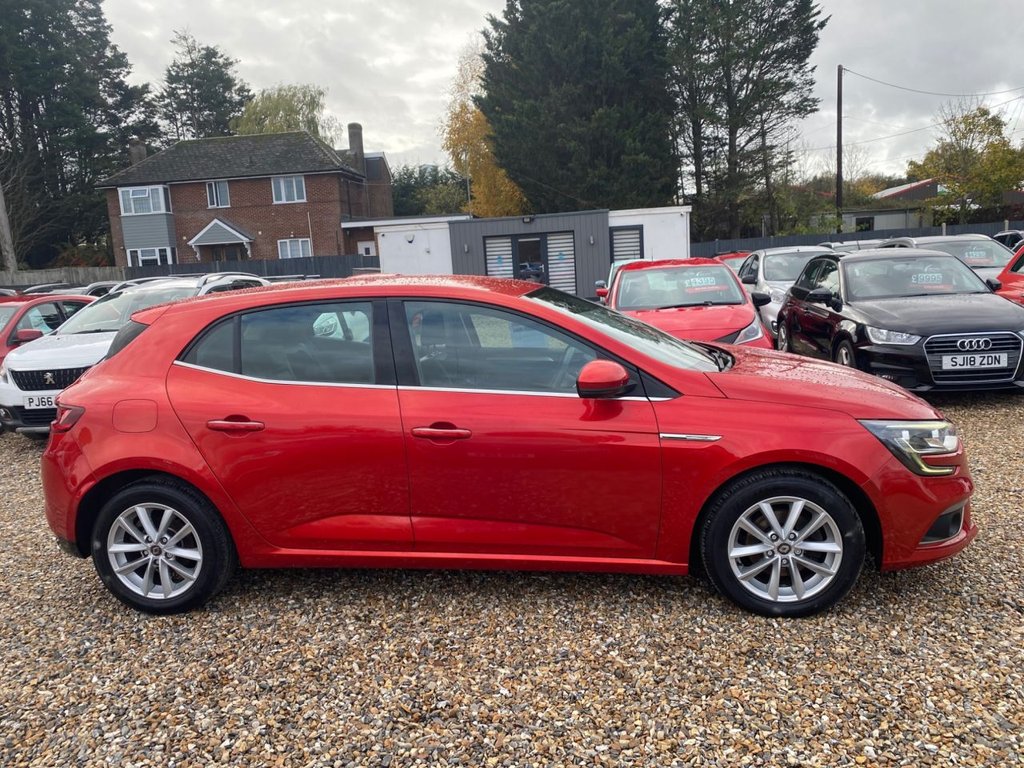 Used Renault Megane 2016 for sale - 76609059: Photo 3