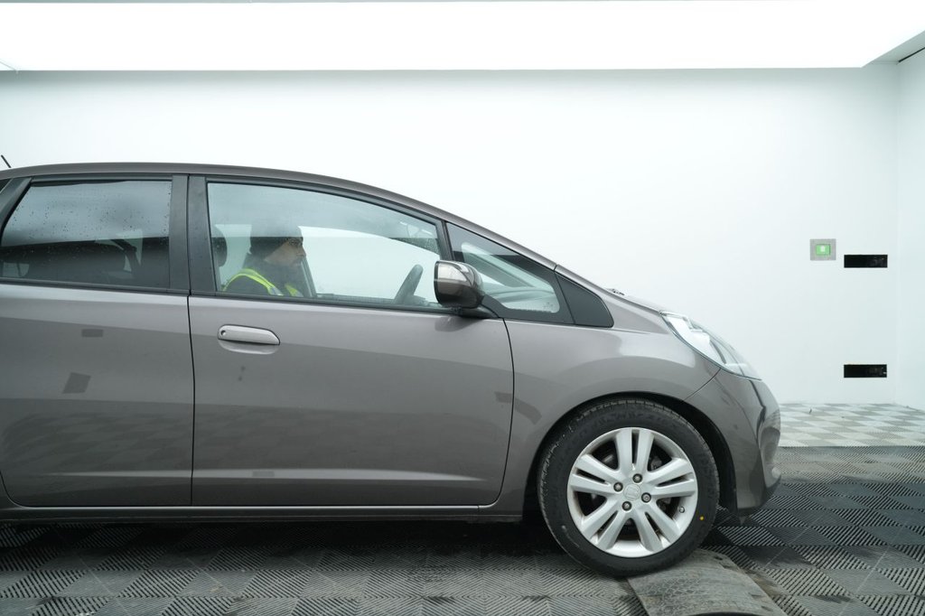 Used Honda Jazz 2015 for sale - 77594404: Photo 3