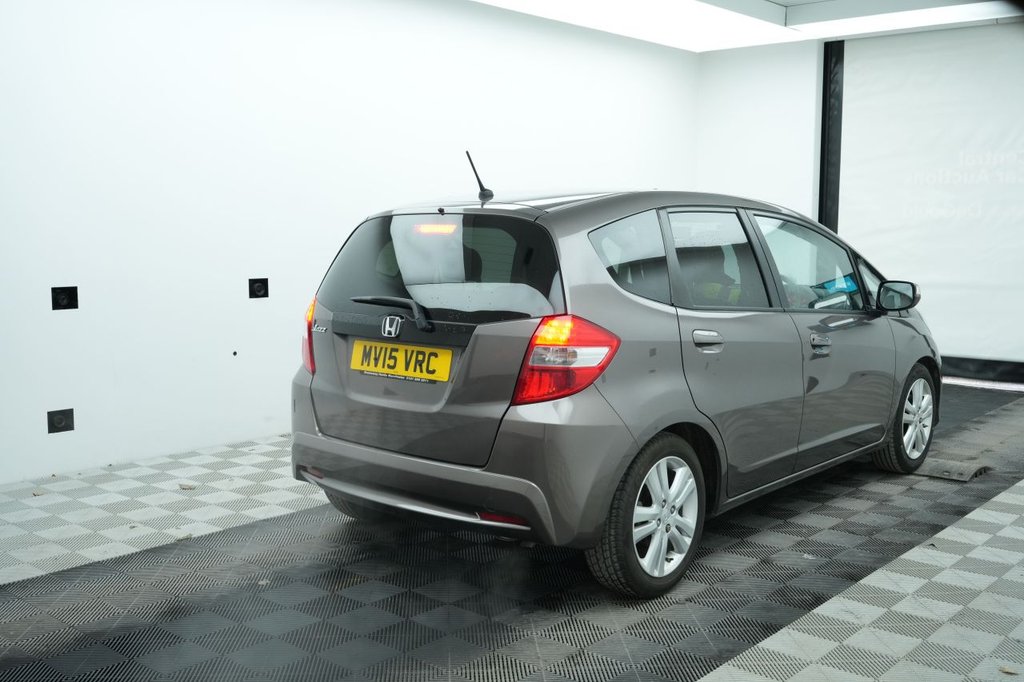 Used Honda Jazz 2015 for sale - 77594404: Photo 7