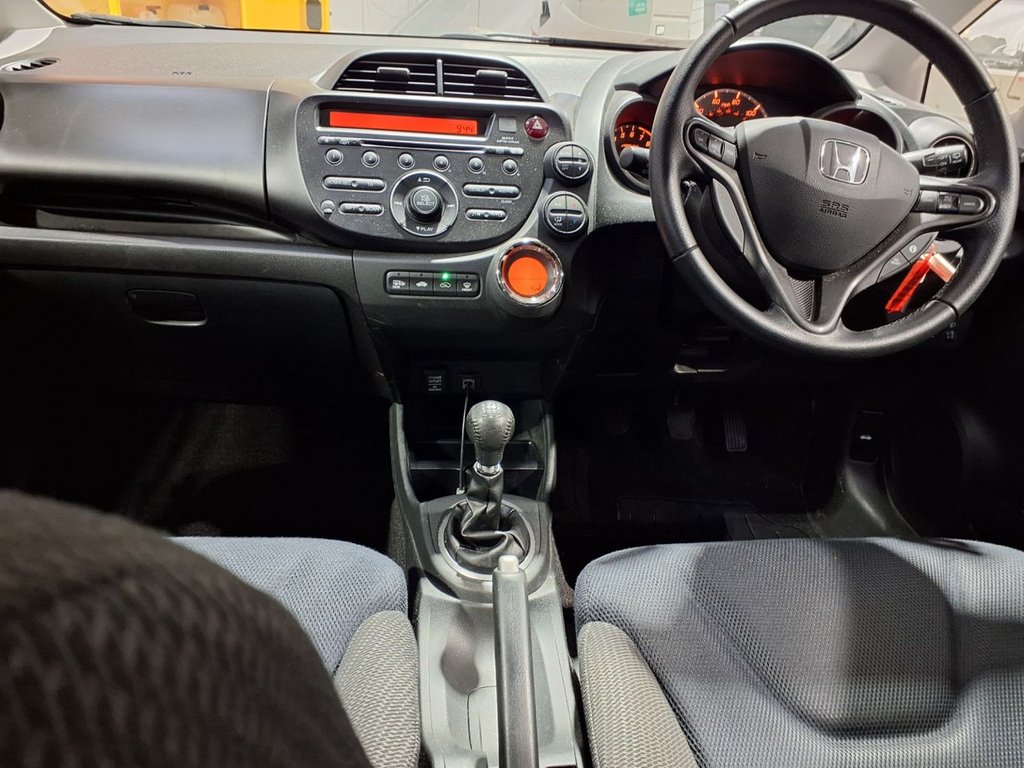 Used Honda Jazz 2015 for sale - 77594404: Photo 9