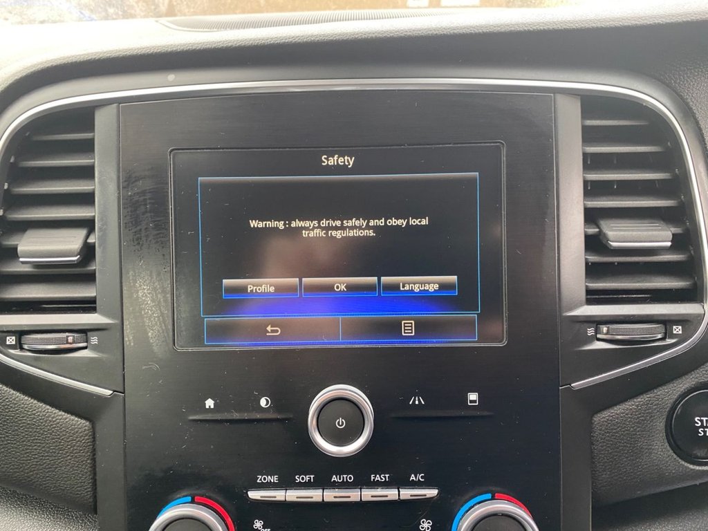 Used Renault Megane 2018 for sale - 76609057: Photo 25