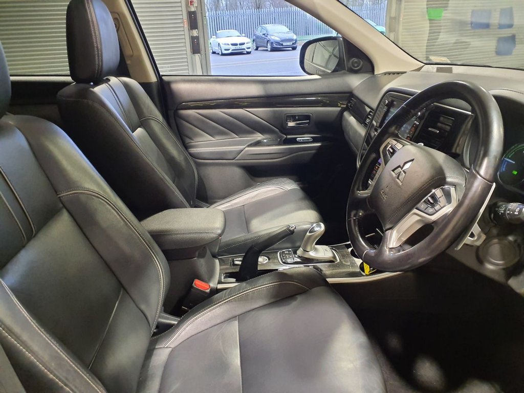 Used Mitsubishi Outlander 2016 for sale - 77241632: Photo 10