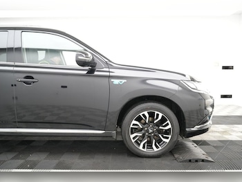 Used Mitsubishi Outlander 2016 for sale - 77241632: Photo