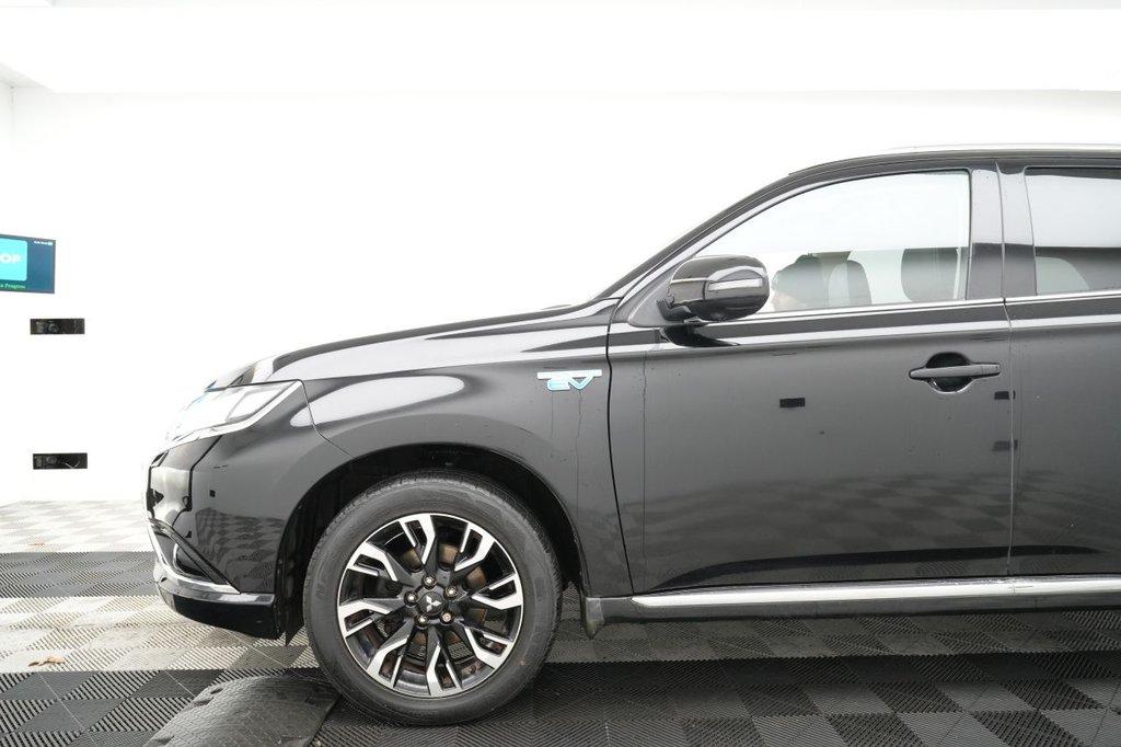 Used Mitsubishi Outlander 2016 for sale - 77241632: Photo 4