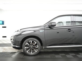 Used Mitsubishi Outlander 2016 for sale - 77241632: Photo