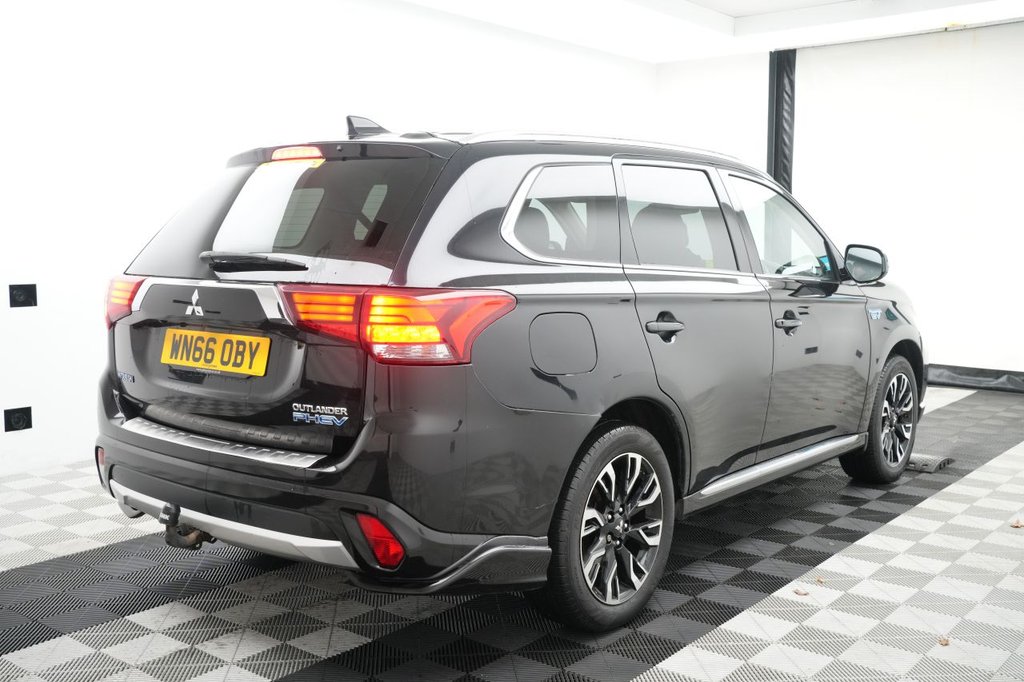 Used Mitsubishi Outlander 2016 for sale - 77241632: Photo 7