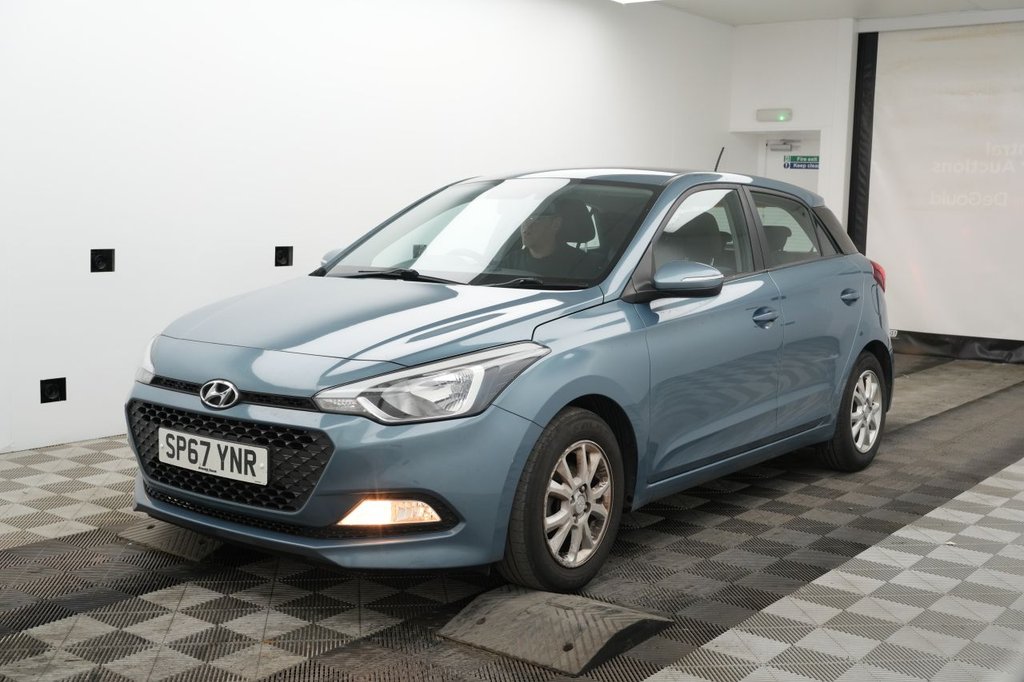 Used Hyundai i20 2017 for sale - 76609051: Photo 2