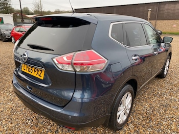 Used Nissan X-Trail 2017 for sale - 76962059: Photo