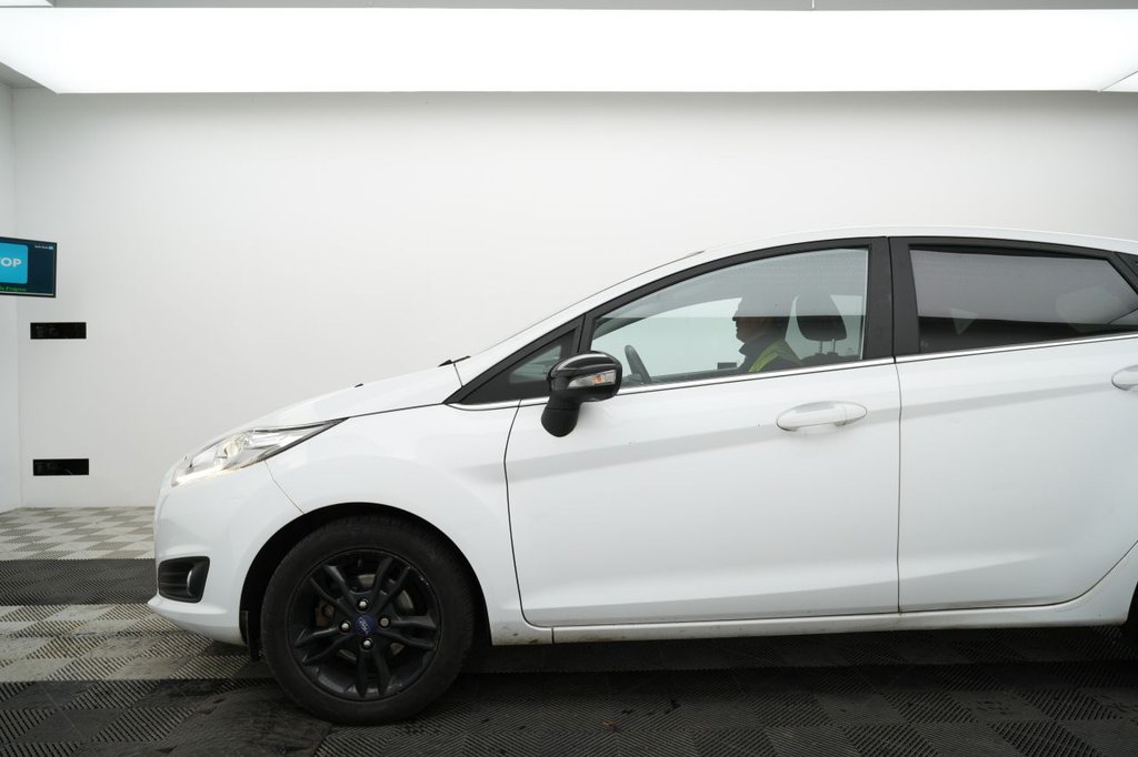 Used Ford Fiesta 2016 for sale - 76609005: Photo 4