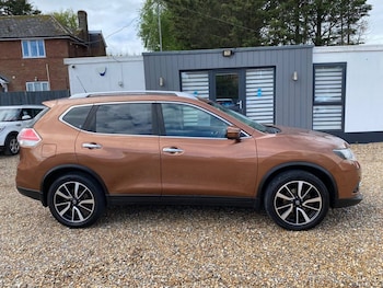 Used Nissan X-Trail 2016 for sale - 79328051: Photo