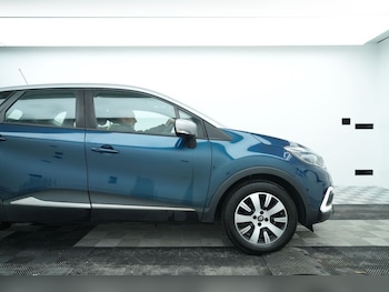 Used Renault Captur 2019 for sale - 77171800: Photo