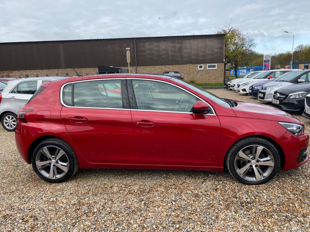 Used Peugeot 308 2018 for sale - 76609015: Photo 3