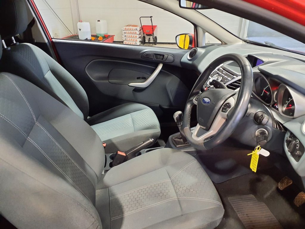 Used Ford Fiesta 2010 for sale - 76632374: Photo 10
