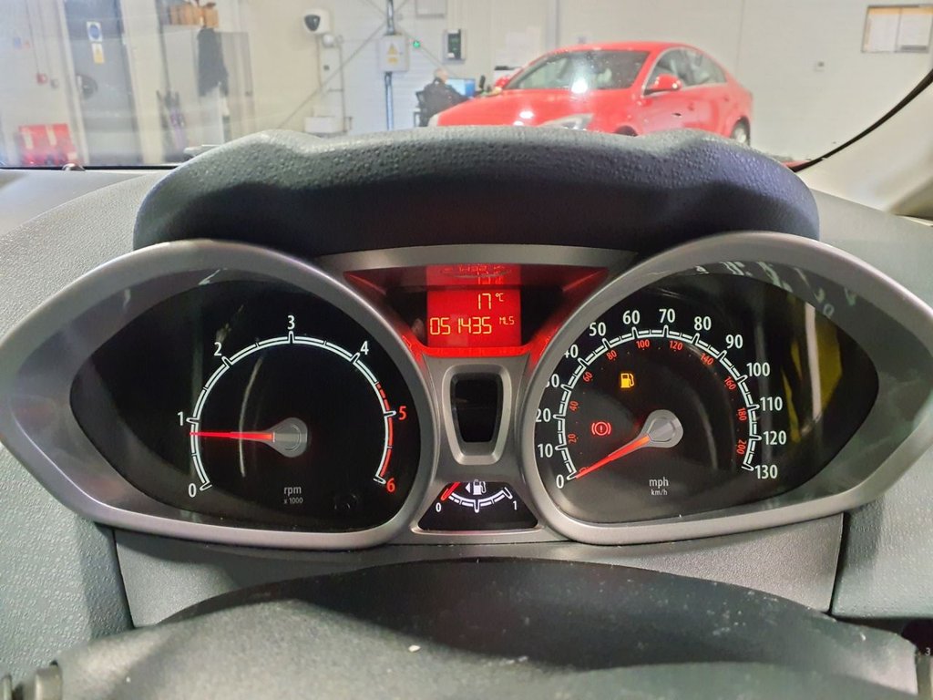 Used Ford Fiesta 2010 for sale - 76632374: Photo 12