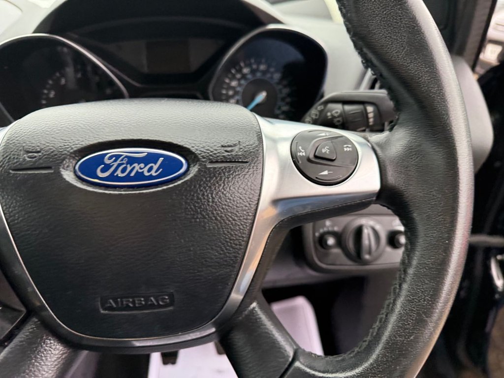 Used Ford Kuga 2013 for sale - 76672538: Photo 15