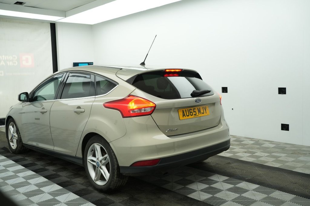 Used Ford Focus 2015 for sale - 78128836: Photo 8