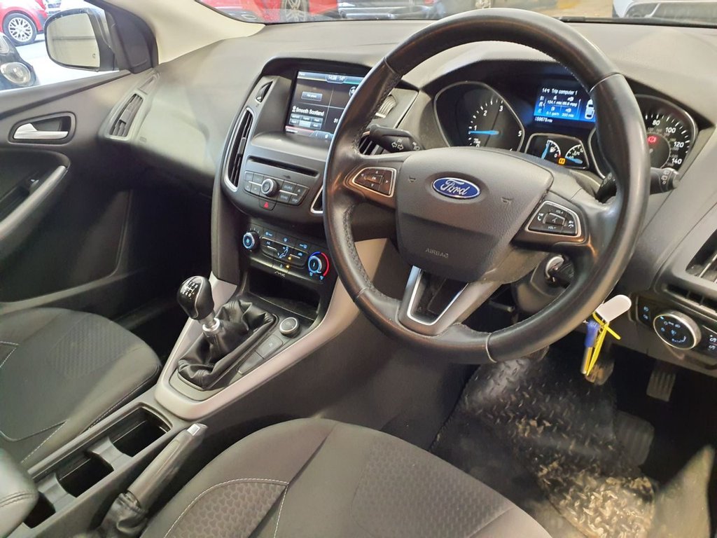 Used Ford Focus 2015 for sale - 78128836: Photo 9
