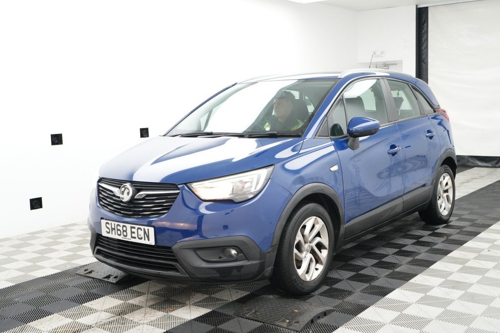 Used Vauxhall Crossland X 2018 for sale - 76867738: Photo 2