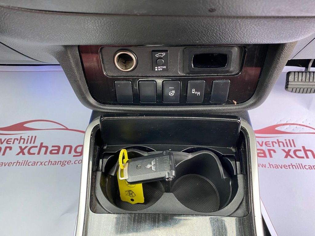 Used Mitsubishi Outlander 2017 for sale - 77667066: Photo 32