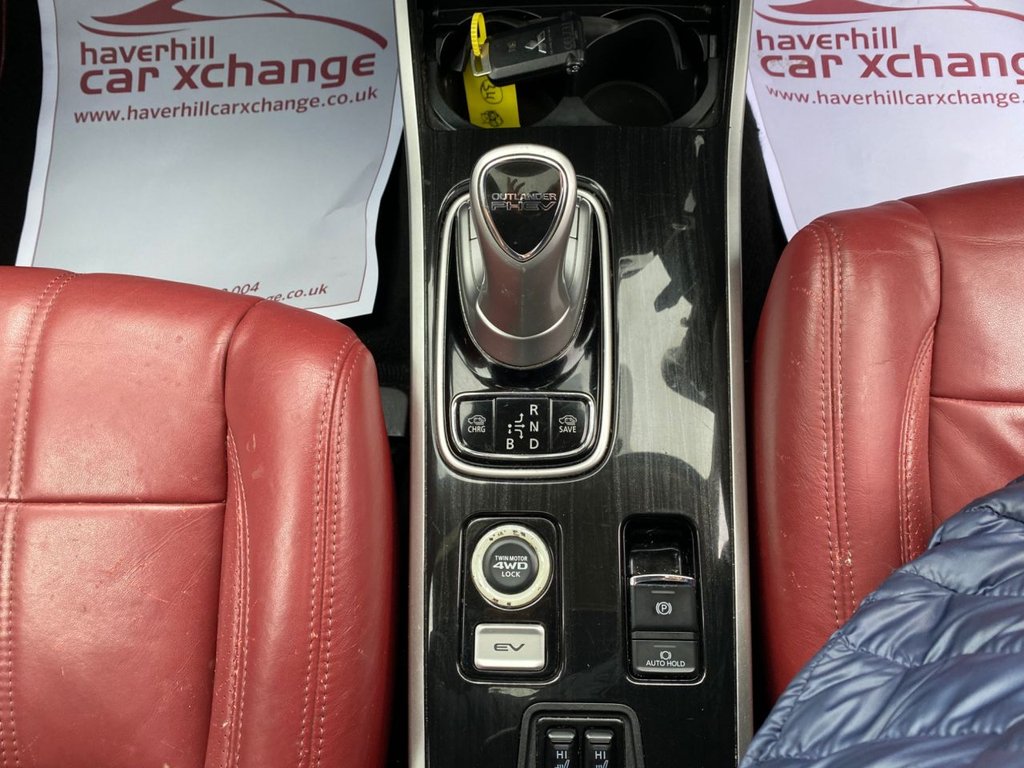 Used Mitsubishi Outlander 2017 for sale - 77667066: Photo 33