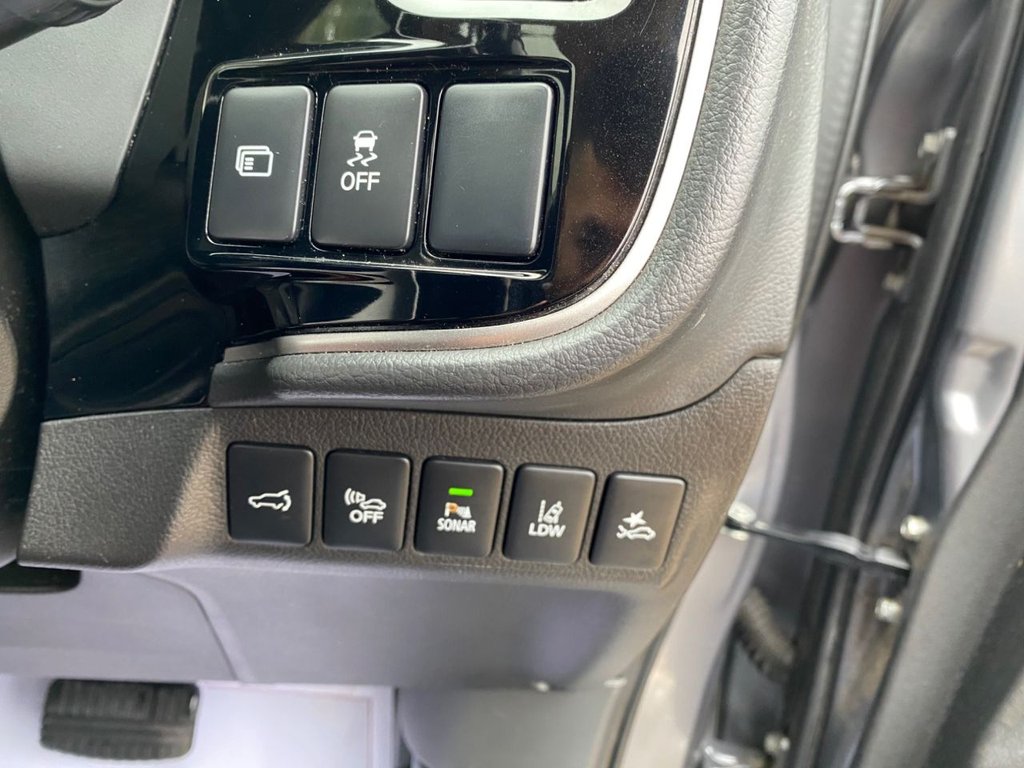 Used Mitsubishi Outlander 2017 for sale - 77667066: Photo 35