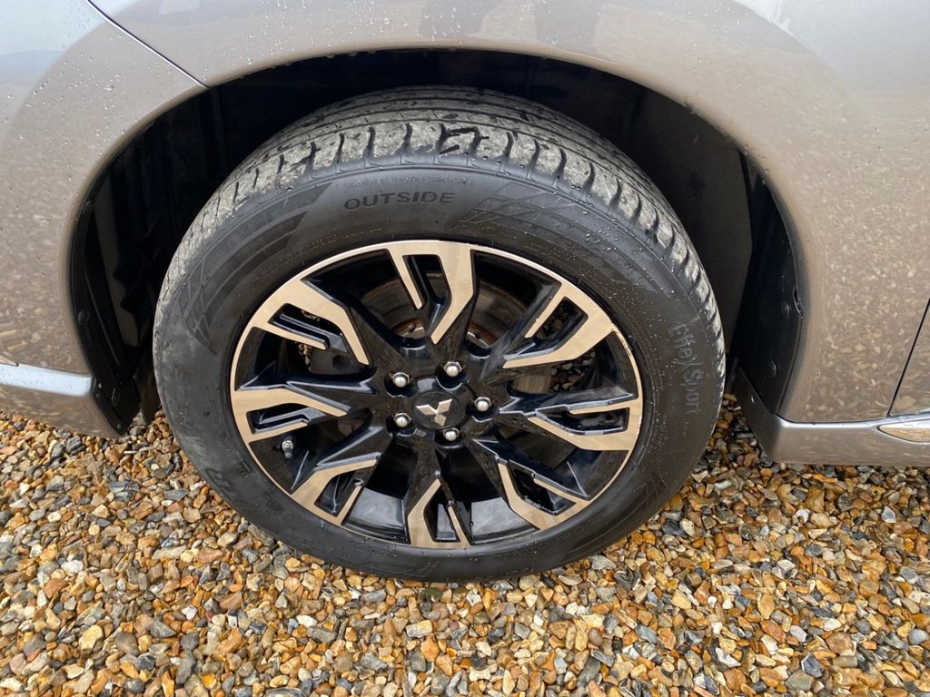 Used Mitsubishi Outlander 2017 for sale - 77667066: Photo 36