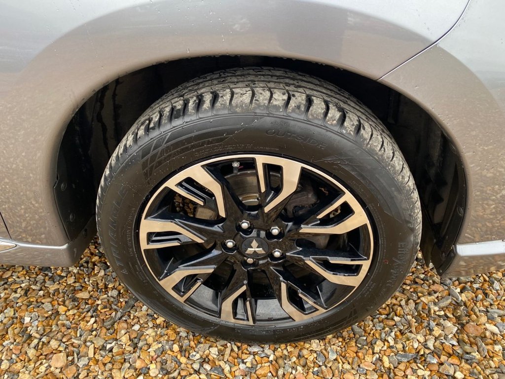 Used Mitsubishi Outlander 2017 for sale - 77667066: Photo 39